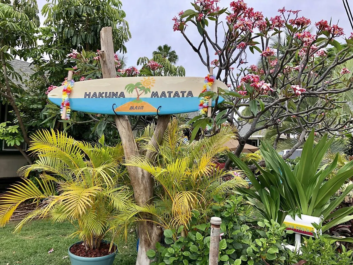 Hakuna Matata Hostel Lahaina